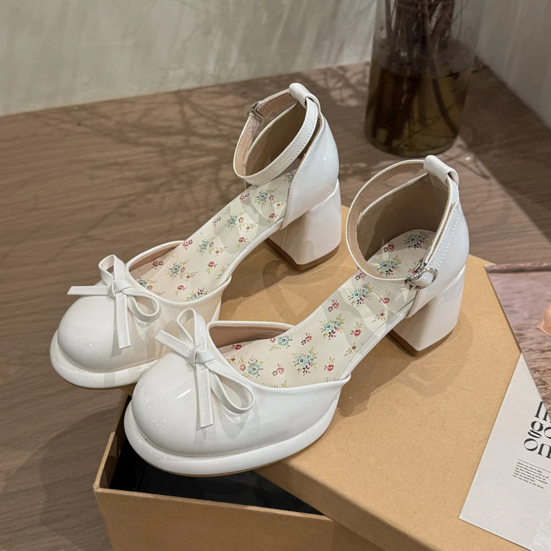 Sandal Busur Mary Jane Baotou Wanita 2025 Musim Panas Baru Pakaian Luar Rok Peri Mode Hak Tinggi Hak Blok