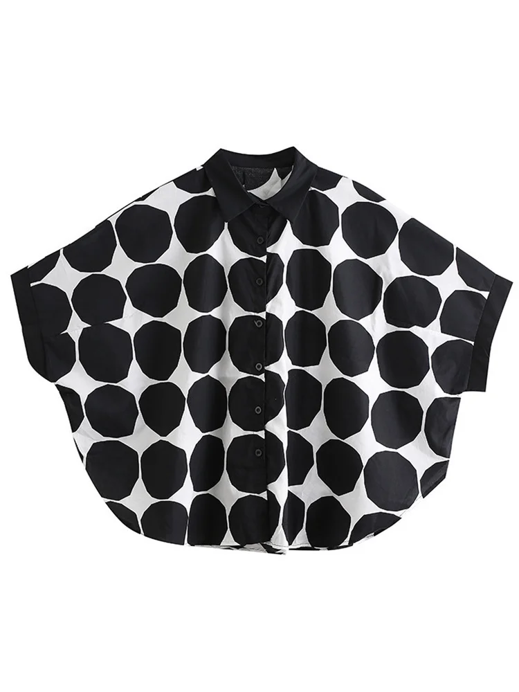 [EAM] Women Black Dot Printed Big Size Blouse New Lapel Three-quarter Sleeve Loose Fit Shirt Fashion Spring Summer 2024 1DE6982