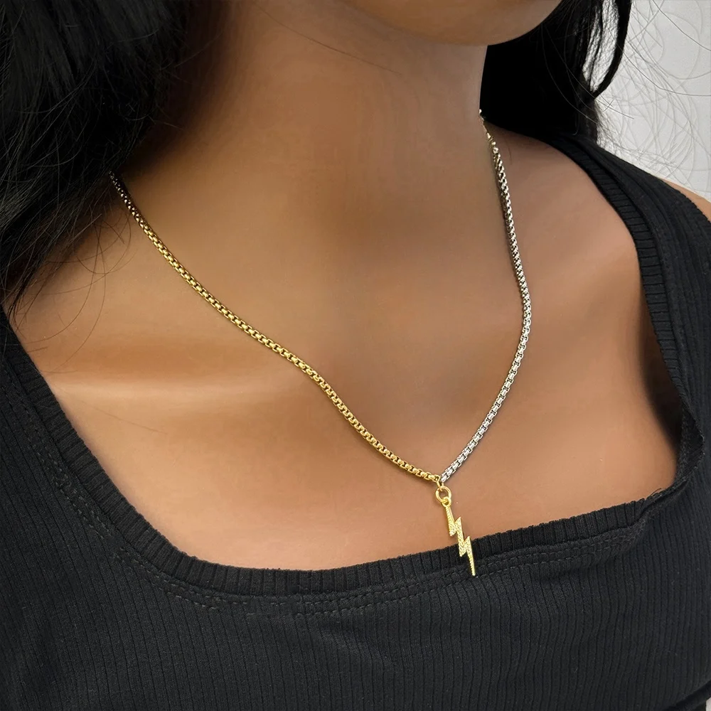 2024 Friendship Aesthetic Zircon Chain Chunky Lightning Circle Choker Women\'s Stainless Steel Jewelry Pendant Necklace Wholesale