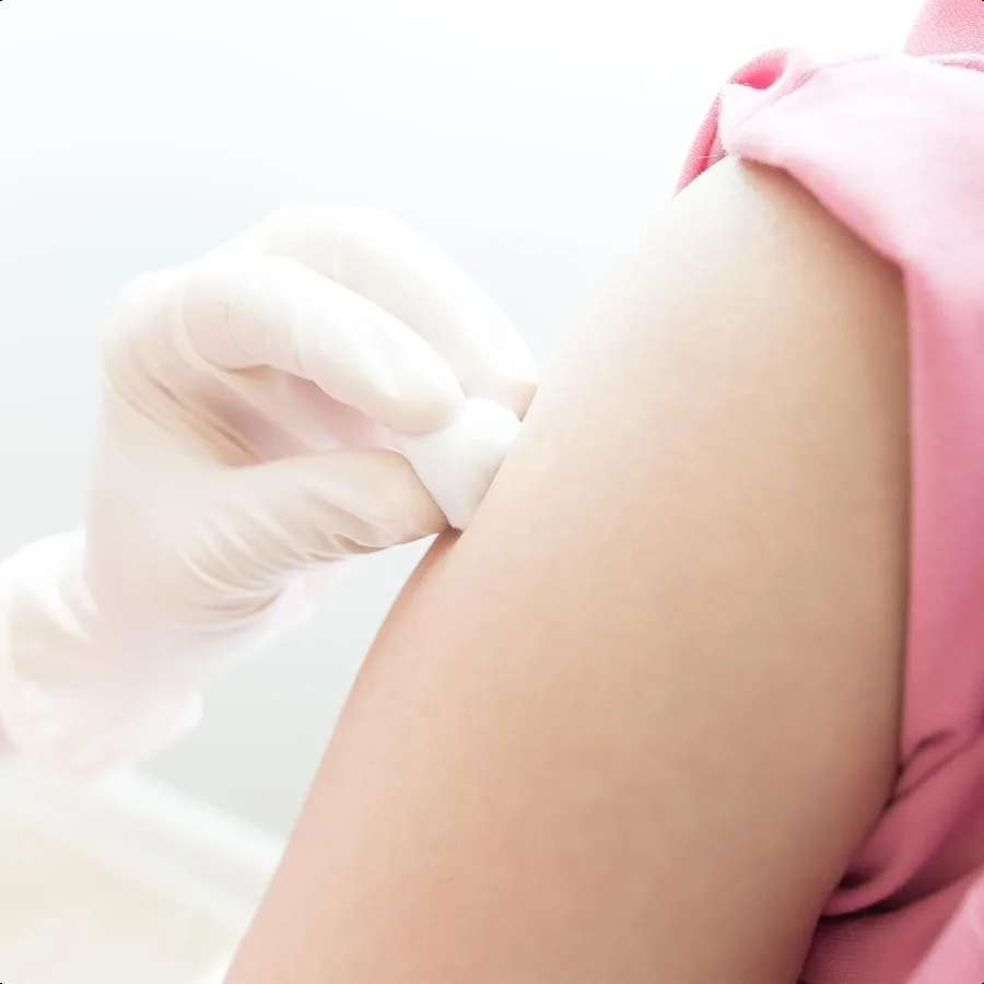 ดีแอน 100% ใยฝ้ายแท้สำหรับเช็ดเครื่องสำอางบนใบหน้า ทายาทาเล็บ ทาโลชั่นหรือแป้ง ปฐมพยาบาลสำหรับใช้ในครัวเรือนทุกวัน 1 ชิ้น