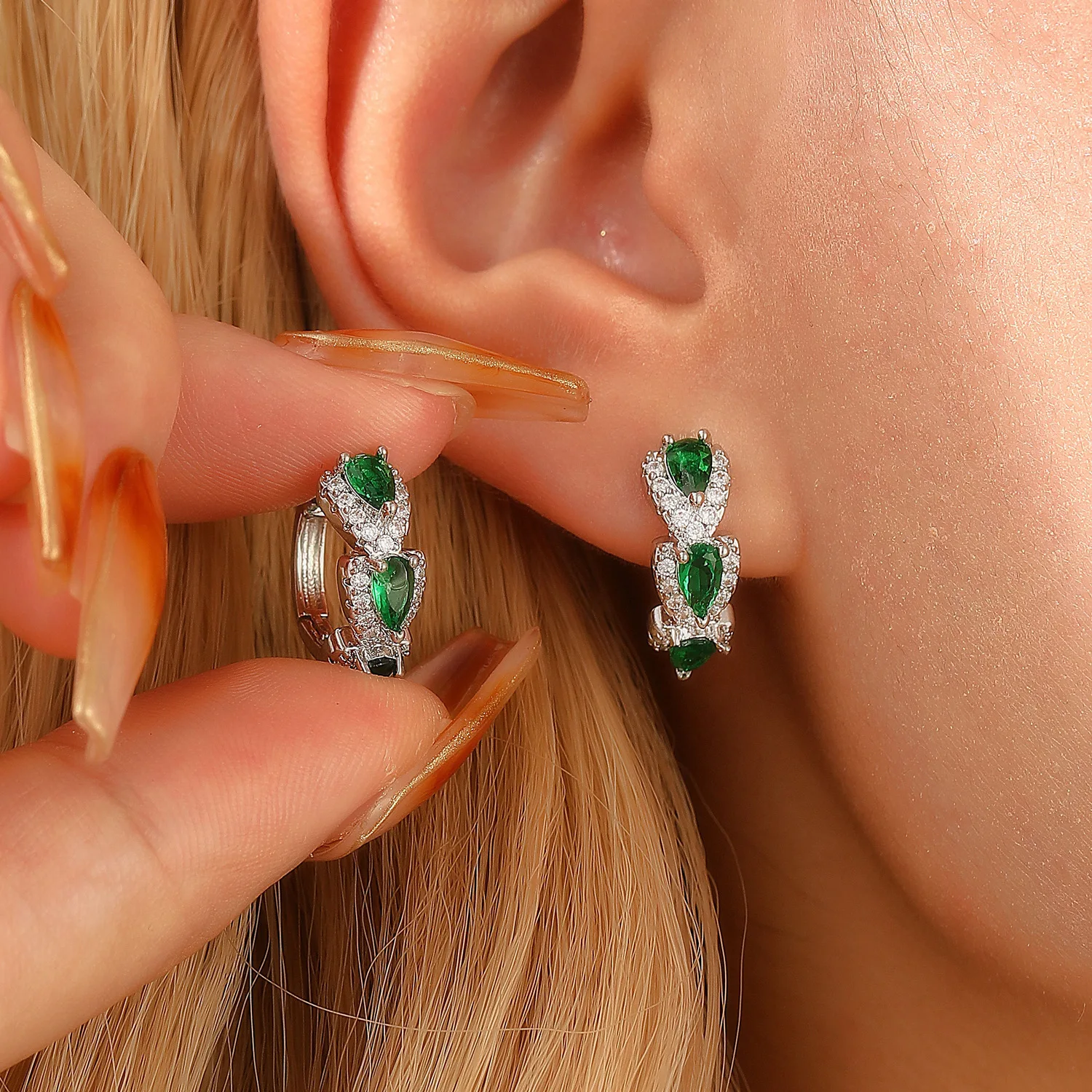 Accessori per gioielli con orecchini da donna dal design minimalista, 2 pezzi, adatti per regali di appuntamenti, feste, festival