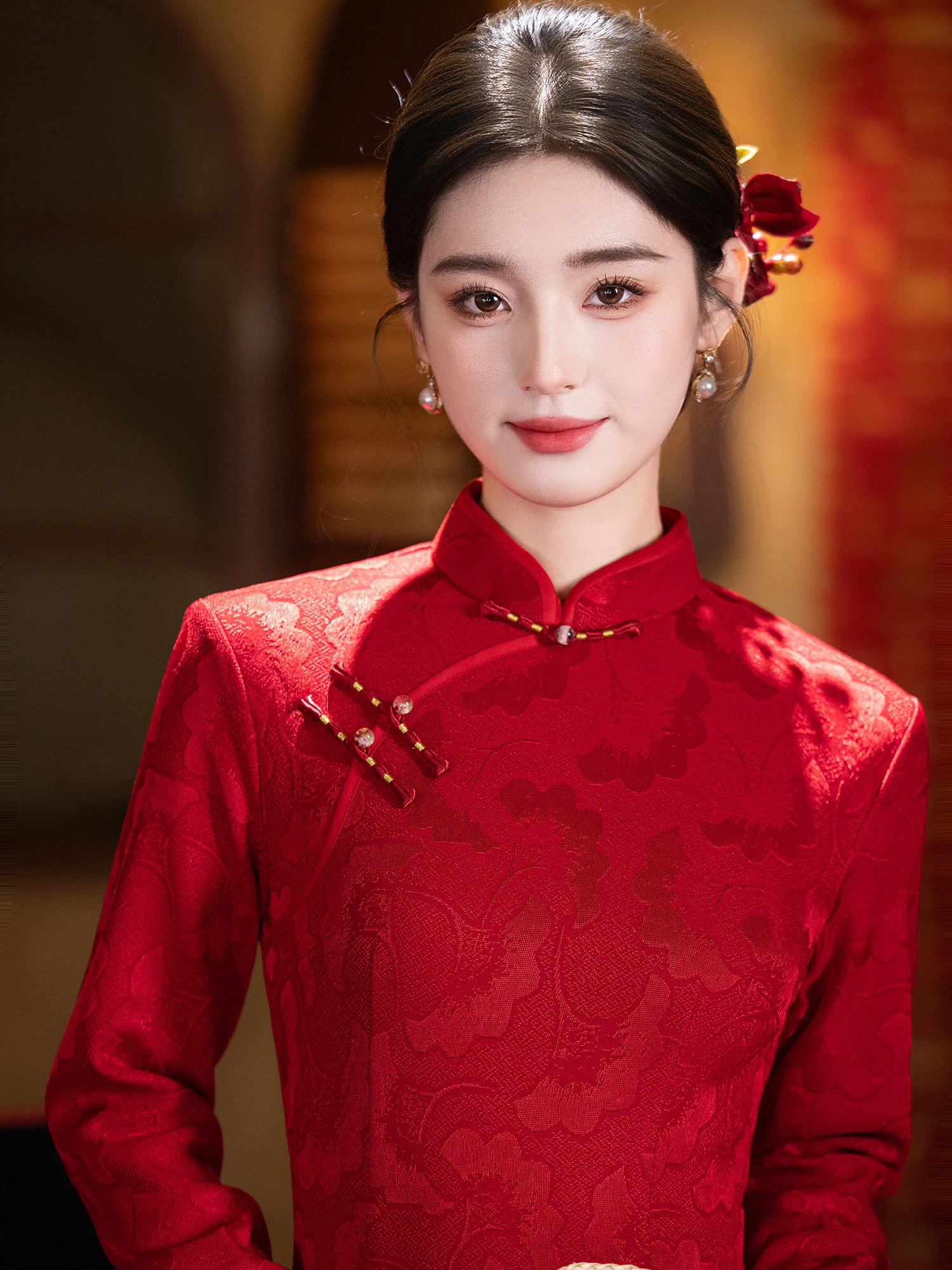 abito-da-sposa-rosso-a-maniche-lunghe-con-bandiera-floreale-ricamo-floreale-vestibilita-slim-foderato-in-pile-autunno-inverno-nuovo-servizio-per-la-sposa