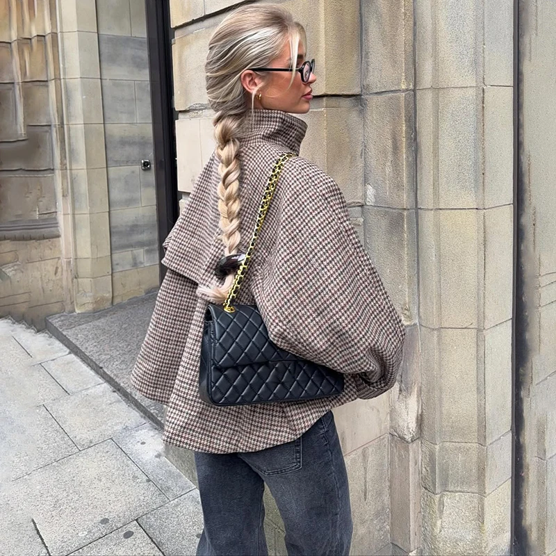 Kurtka damska Tornova Streetwear w kratę, stójka, długi rękaw, kieszenie, łączona, modna, jesienno-zimowa.