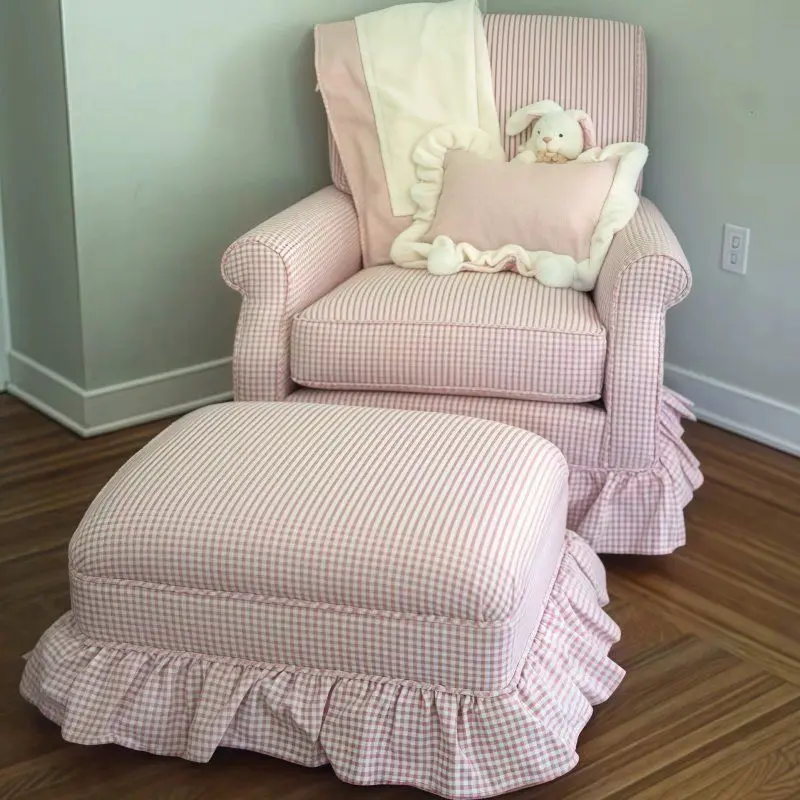 Country-style sofa: French cream style, fresh pink plaid skirt, tiger chair footrest