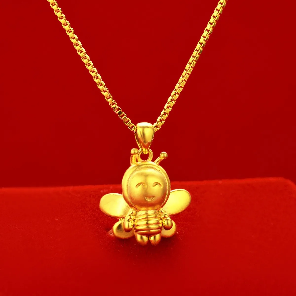 

New AU999 gold jewelry womens clavicle chain bee necklace real gold 24K pure gold angel pendant for girlfriend gift