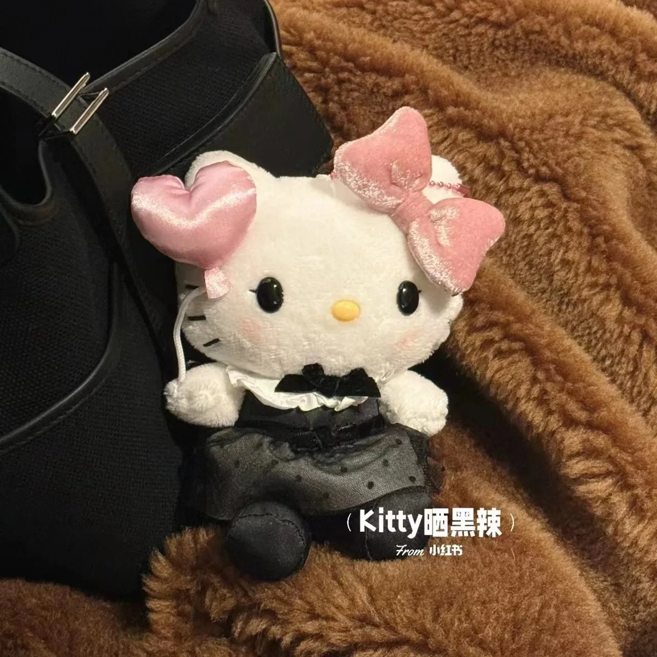

Плюшевая кукла Hello Kitty, мультяшная аниме, милый бант с любовью, KT Cat, брелок, кукла, модный рюкзак, кулон, подарки для девочек и детей