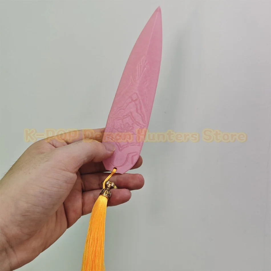 2025年新作アニメコスプレ小道具 ゾーイ KPOP HUNTER ゾーイ武器 投擲ナイフ デーモンハンター ハロウィンパーティーアクセサリー 女の子向け