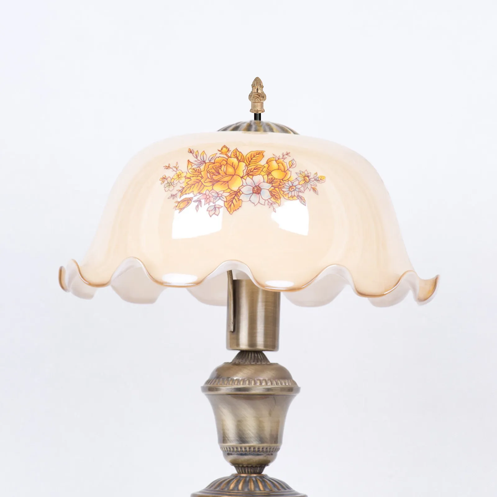 2Pcs Horn-Shaped Decorative Lamp Finials Cap Knobs for Table Floor Desk Lamps Universal Screw-on Light Fixture Toppers Vintage