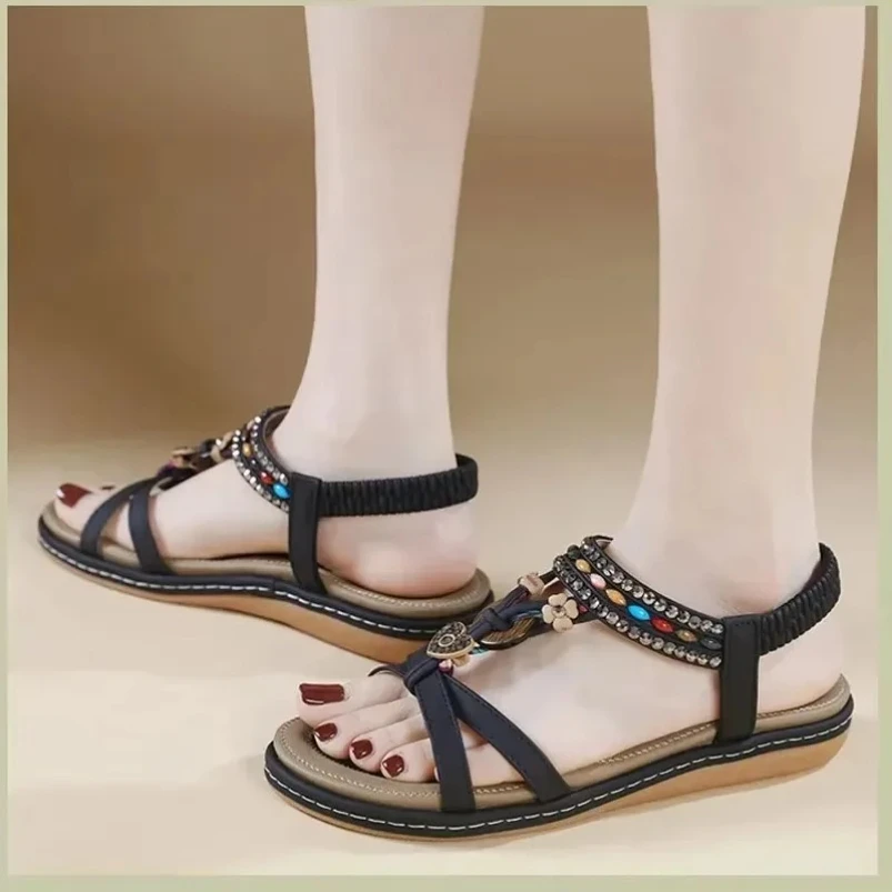 

2025 модные этнические сандалии в богемном стиле с бисером для женщин, новые женские повседневные сандалии-гладиаторы на плоской подошве, плюс