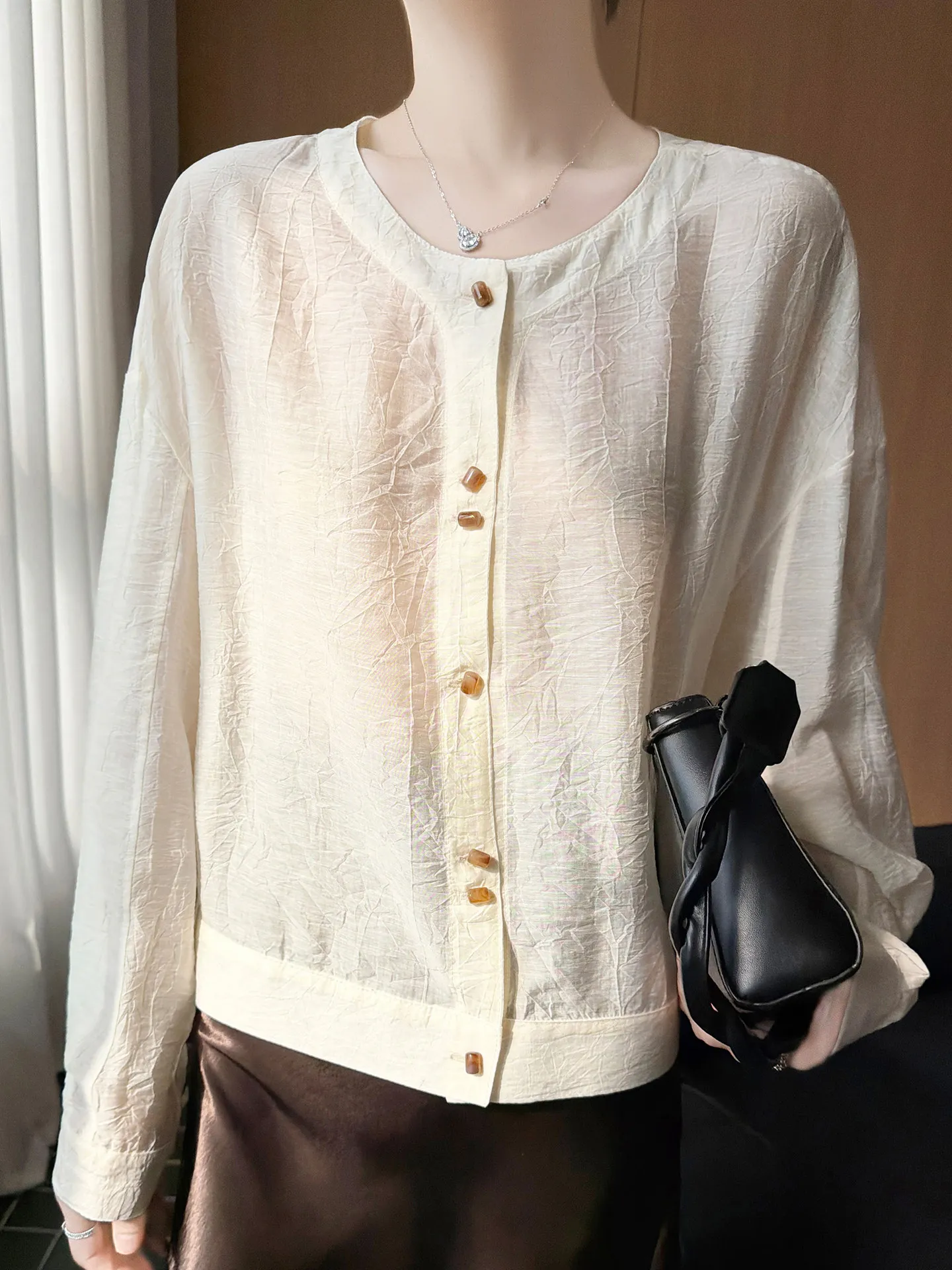 

Женский кардиган в японском стиле с пуговицами, длинными рукавами и круглым вырезом, из смесового шелка, свободного кроя, для лета и весны, белый, универсальный топ