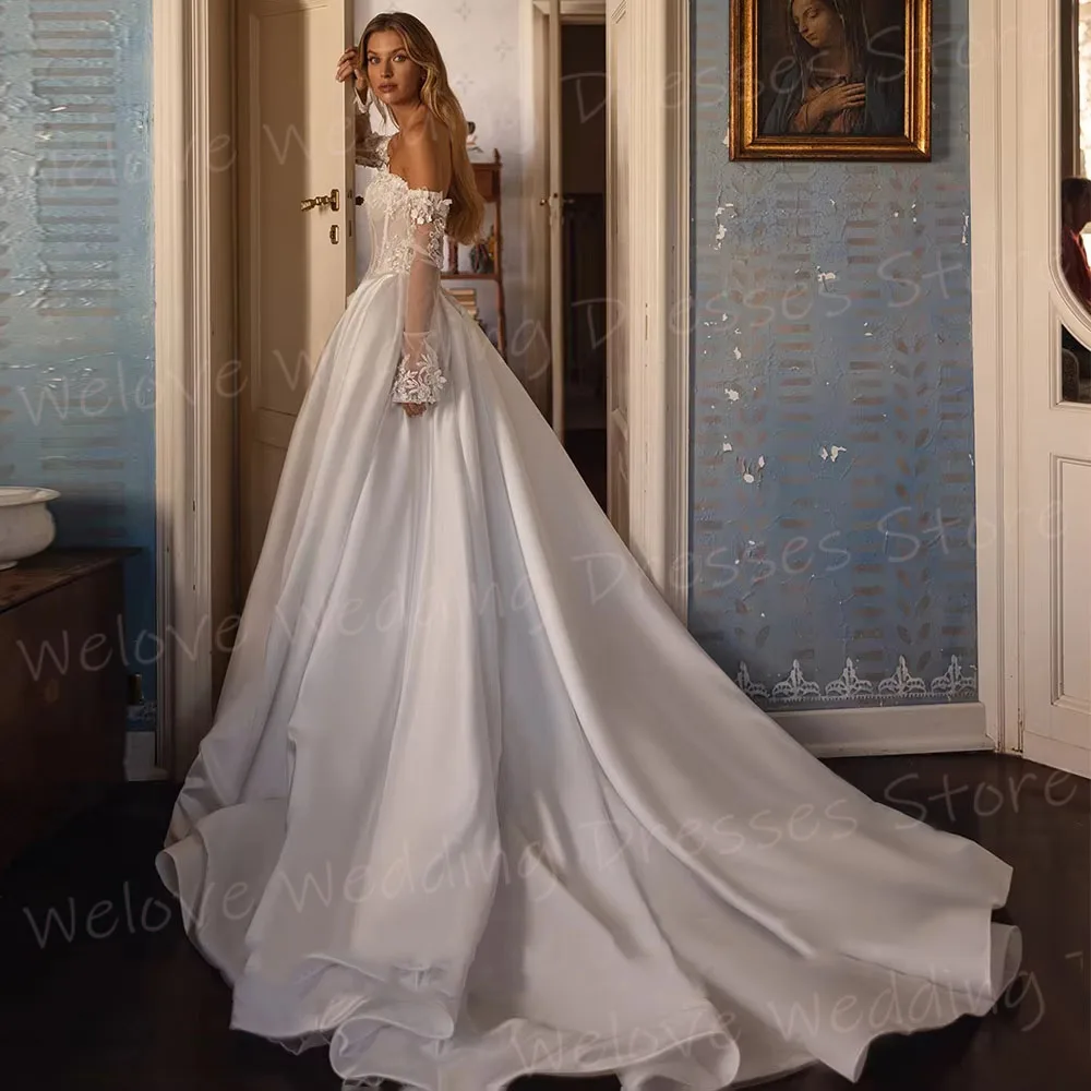 Simple A Line Women's Wedding Dresses Lace Appliques Backless Robe De Mariée Customized Bride Gowns Long Sleeve Vestido De Novia