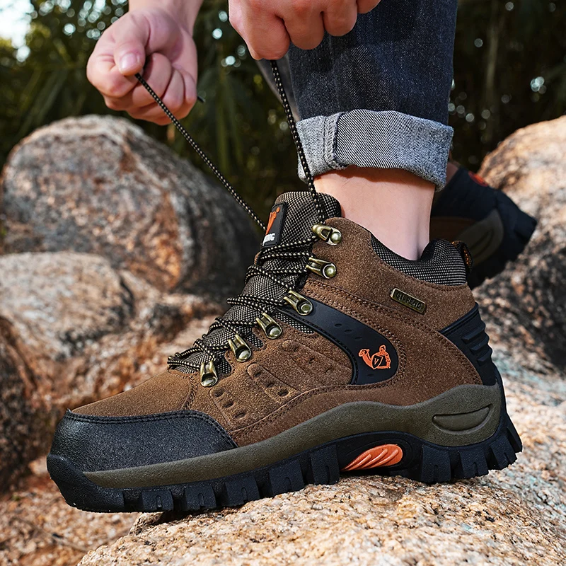 Hot Suede Leather Hiking Boots Men Brand Outdoor Waterproof Sneaker Non Slip Platform Trekking Shoes Men Mountain Snow Boots Man