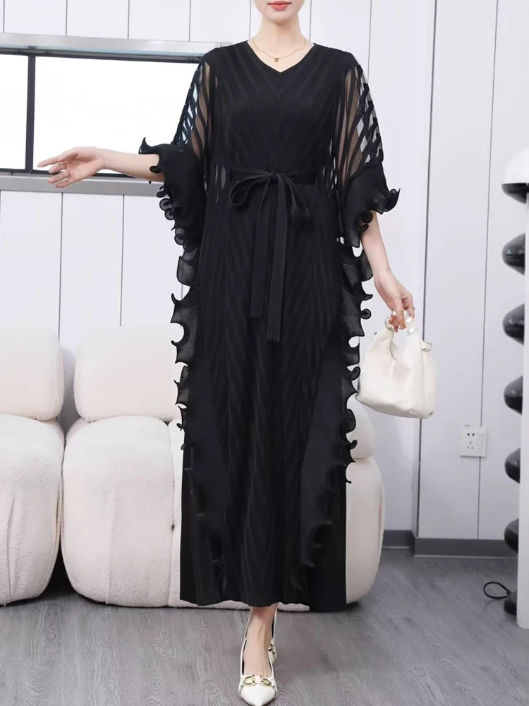 GVUW Niche Design Long Dresses For Women Evening Party Spliced Fungus Batwing Sleeves V Neck Lace-up Female Dress 17G9129