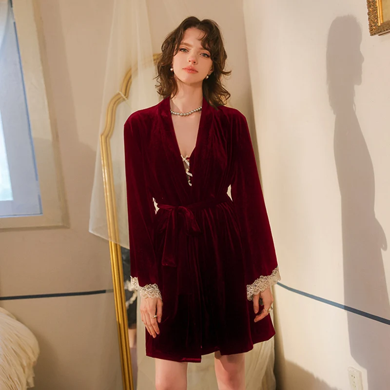 

2025 Winter Sleepwear Retro Velvet Robe+Deep V Suspenders Pajamas Dress Luxury 2 Pieces Pajamas Set Lace Trim Elegant Nightgowns