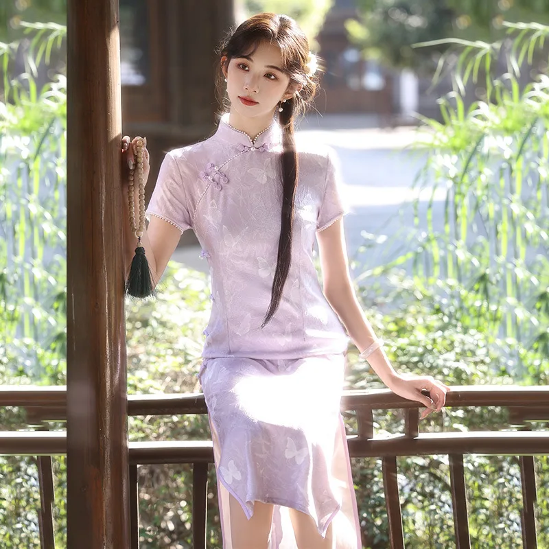 

Фиолетовое кружевное платье-ципао в новом китайском стиле, улучшенная модель 2026 года, для молодых женщин, ретро, с коротким рукавом, весна-лето