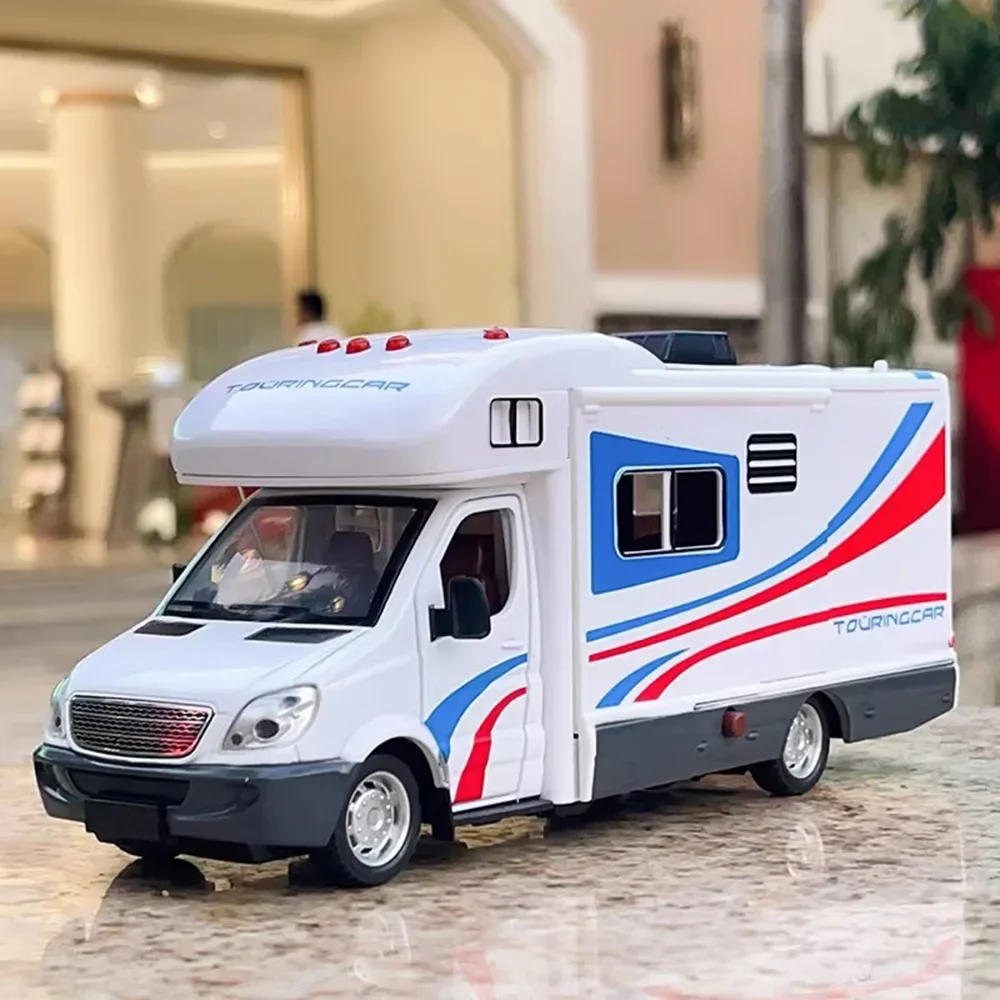 1/32 Scale Touring Car Toy Model Alloy Diecast Pull Back Camping RV Vehicle with Sound Light Motor Home for Kids Children Gift