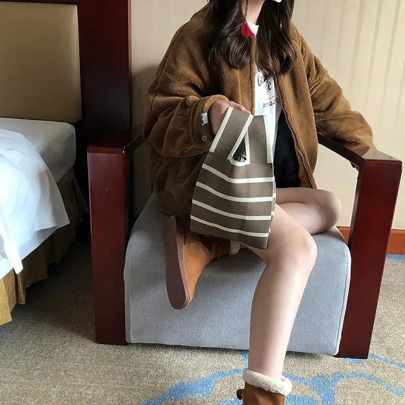 Tas Tangan Kecil Rajutan Buatan Tangan Wanita Tas Pergelangan Tangan Kasual Tas Bahu Dapat Digunakan Kembali Siswa Tote Mini Belanja Garis Lebar