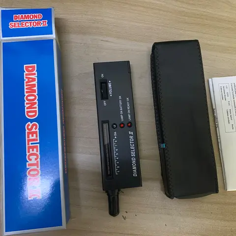 Brand Professional High Accuracy Diamond Tester 2 / 3 Gemstone Gem Selector Jewelry Watcher Tool LED Diamond Indicator Test Pen