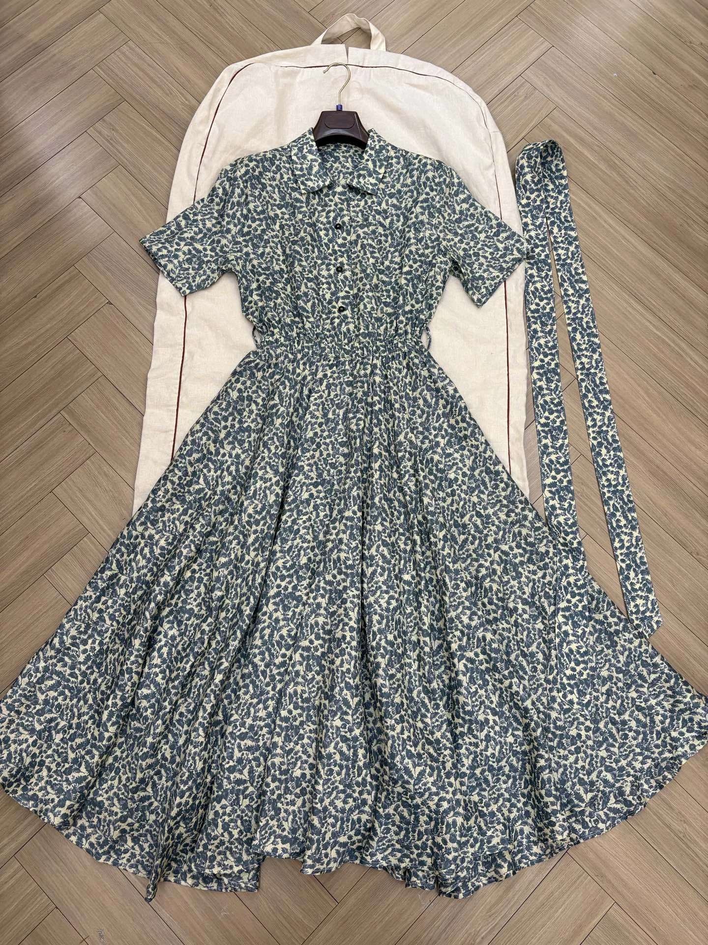 New Spring/Summer Collection: High-Quality, Stylish Linen Printed Dress — Featuring a Loose, Flowing Hem Design (Women's)