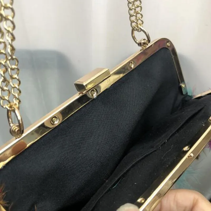 Elegant Feather Party Evening Bag Handle Chain Clutch Bag for Women Purses and Handbags Red Shouldr Bag Crossbody Bag 2024