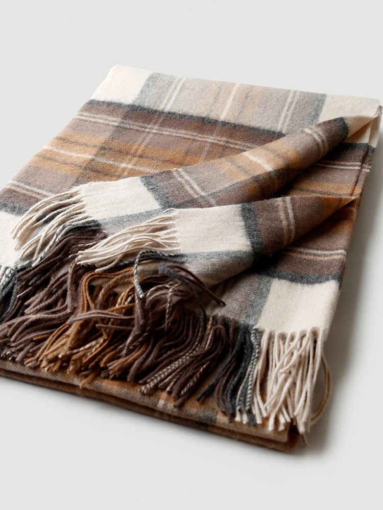 Scottish Plaid Striped Wool Cashmere Blanket, Home Travel Camping Cover, Autumn and Winter Hotel Warm Tassel Aircraft Blanket