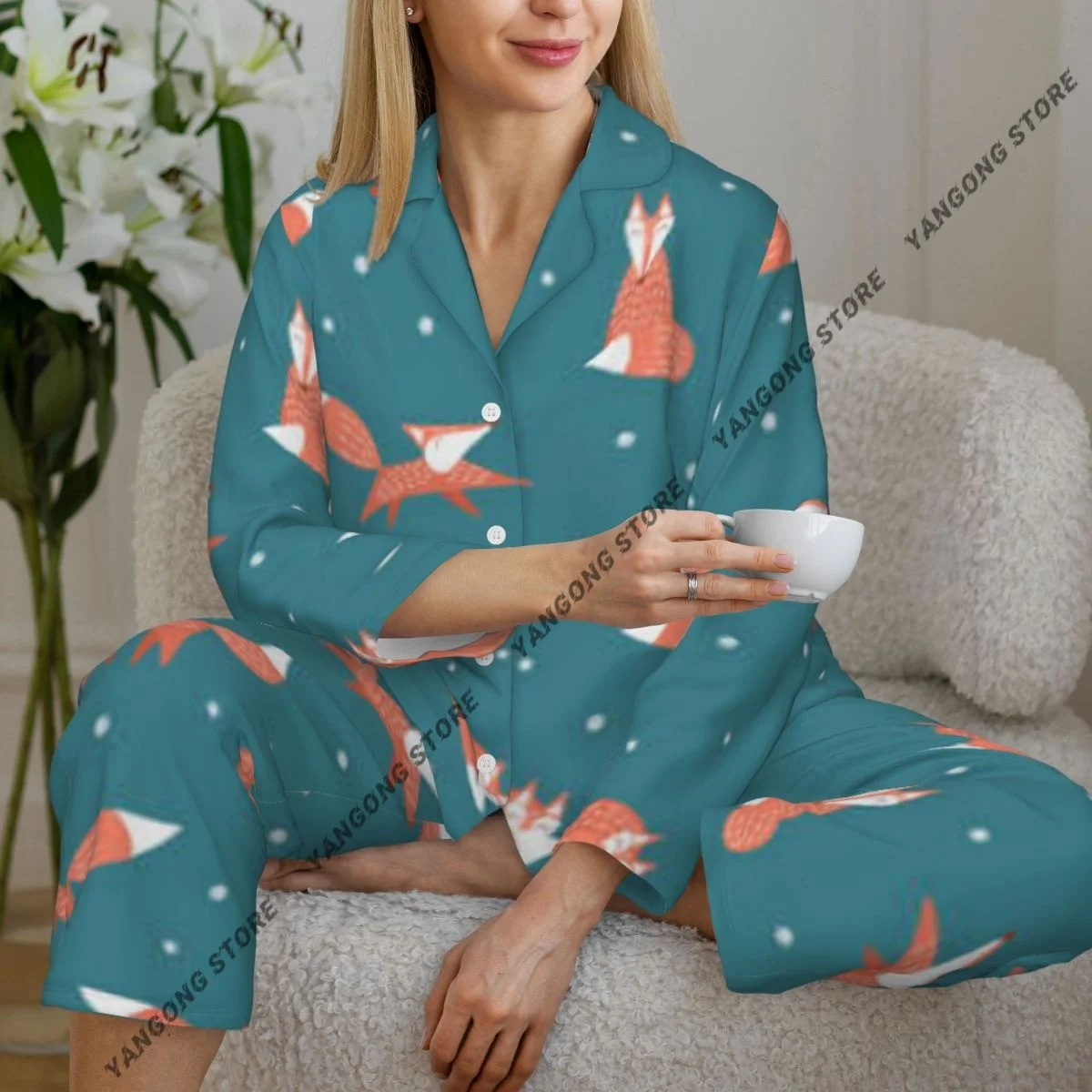 

Cartoon Foxes Woodland Animals Womens Pajamas Loungewear Two-piece Sleepwear Button-Down Full Sleeve Long Pajamas Set
