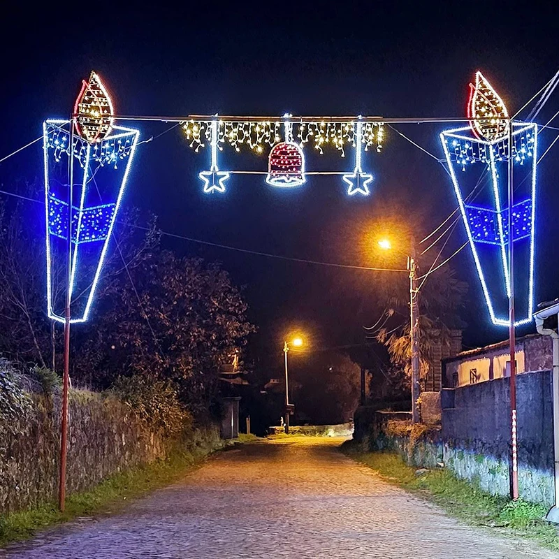 Outdoor Waterproof Light Emitting Diode Large Pattern Street Poles Christmas Landscape Decorative Lighting Holiday Pattern