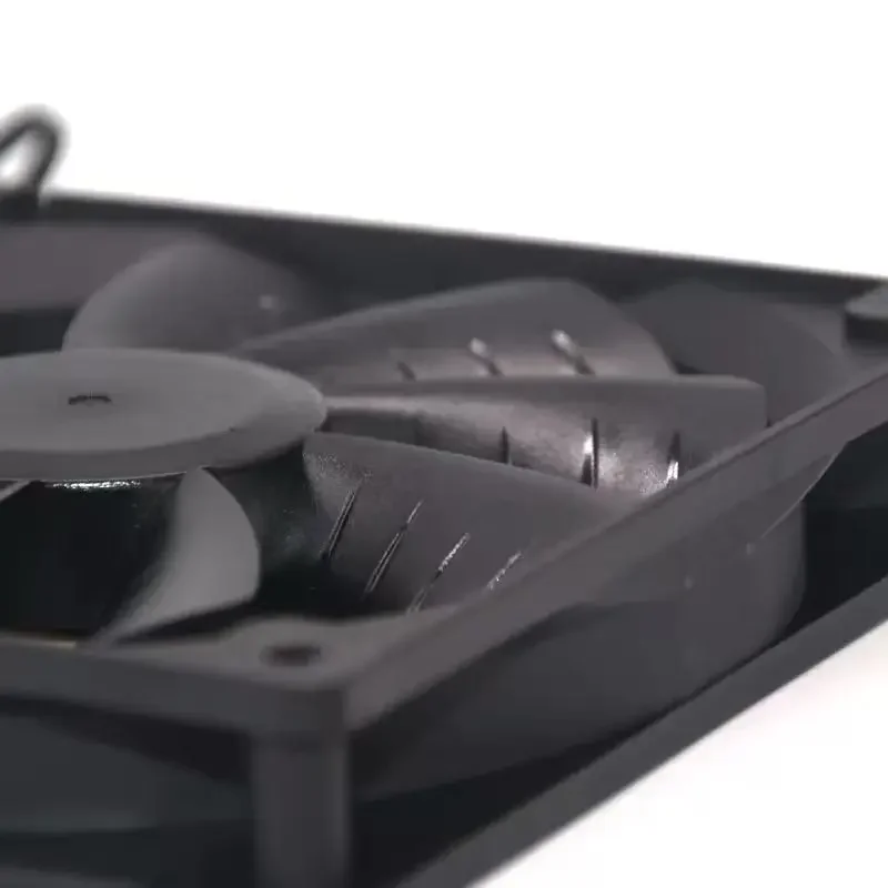 LY New 140mm Mute Cooling fan 14cm T1402512M-3M 140X25mm DC 12V 0.30A (0.18A) 1200RPM Mute Fans 3-pin Power Supply For EVGA