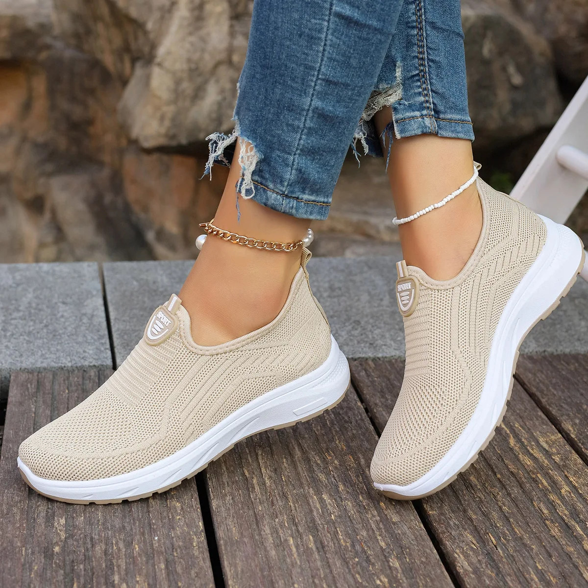 Women's autumn flying woven breathable large size casual shoes soft sole light slip-on single shoes