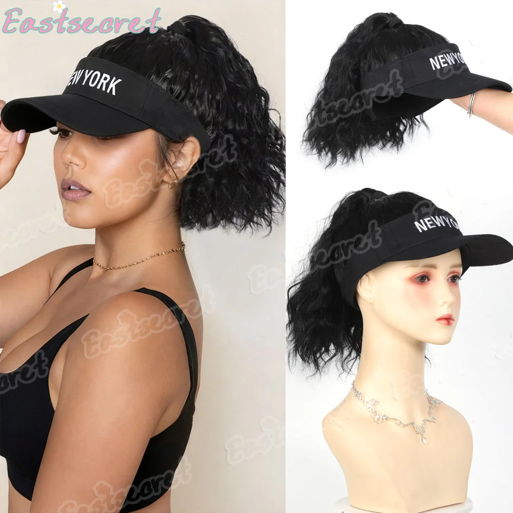 

EAST Синтетический вьющийся парик с волнистым хвостом, черный парик с буквенным принтом, термостойкий, подходит для повседневного использования, короткие волосы, встроенные в шляпе