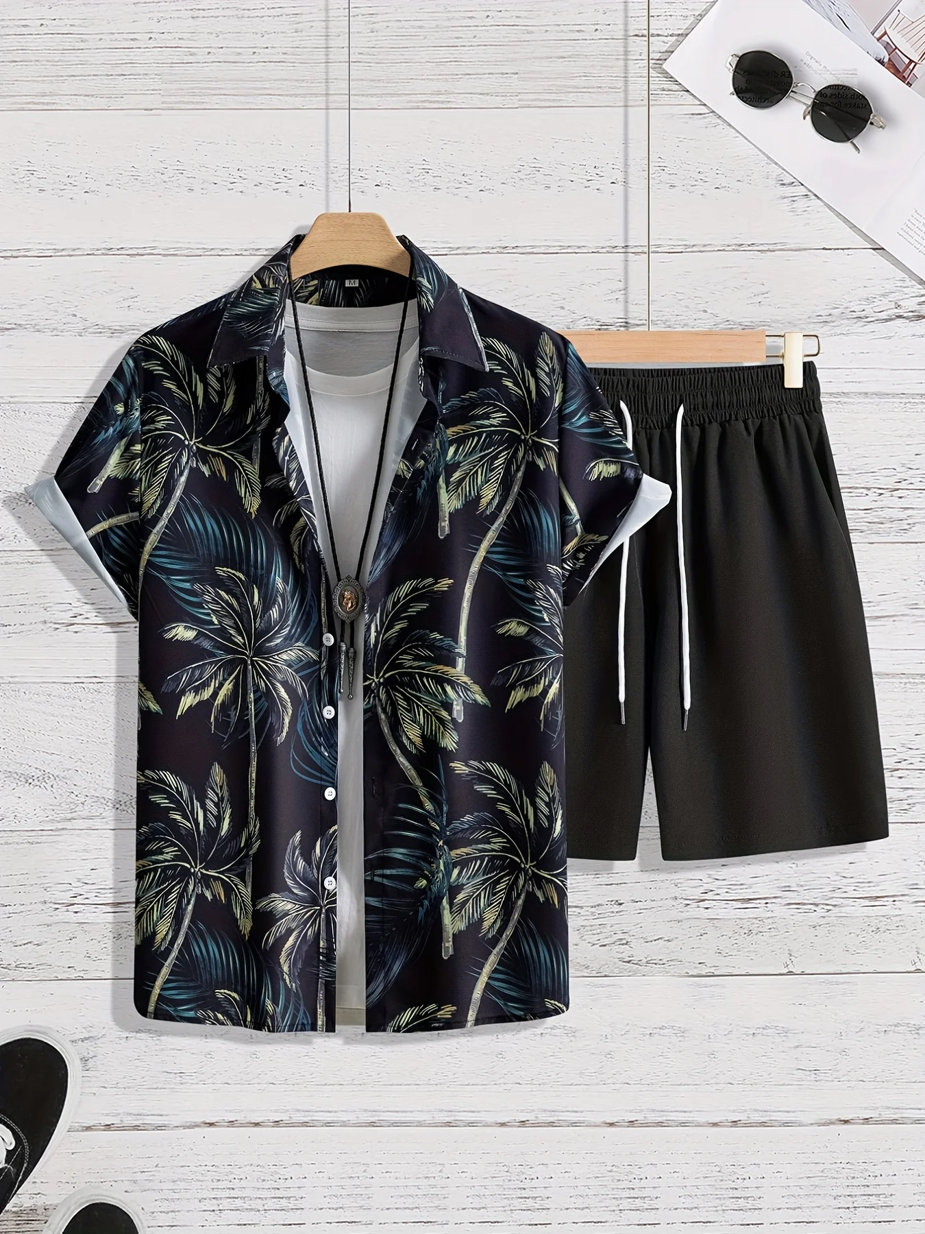 

2025 New Classic Fashion Men's Shirt And Shorts Two Piece Suit Casual Floral Print Summer Outdoor Travel Activity Men Clothing