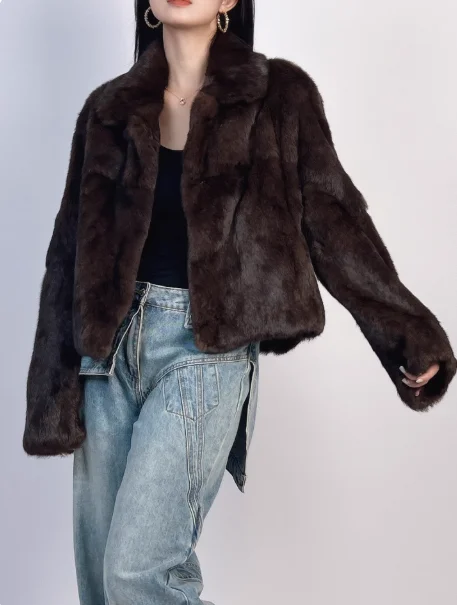 سترة من فراء أرنب الثلج الأنجورا الطبيعي للسيدات فاخرة رمادية قصيرة قابلة للعكس معطف فرو حقيقي ملابس شتوية صولبات نسائية 2025