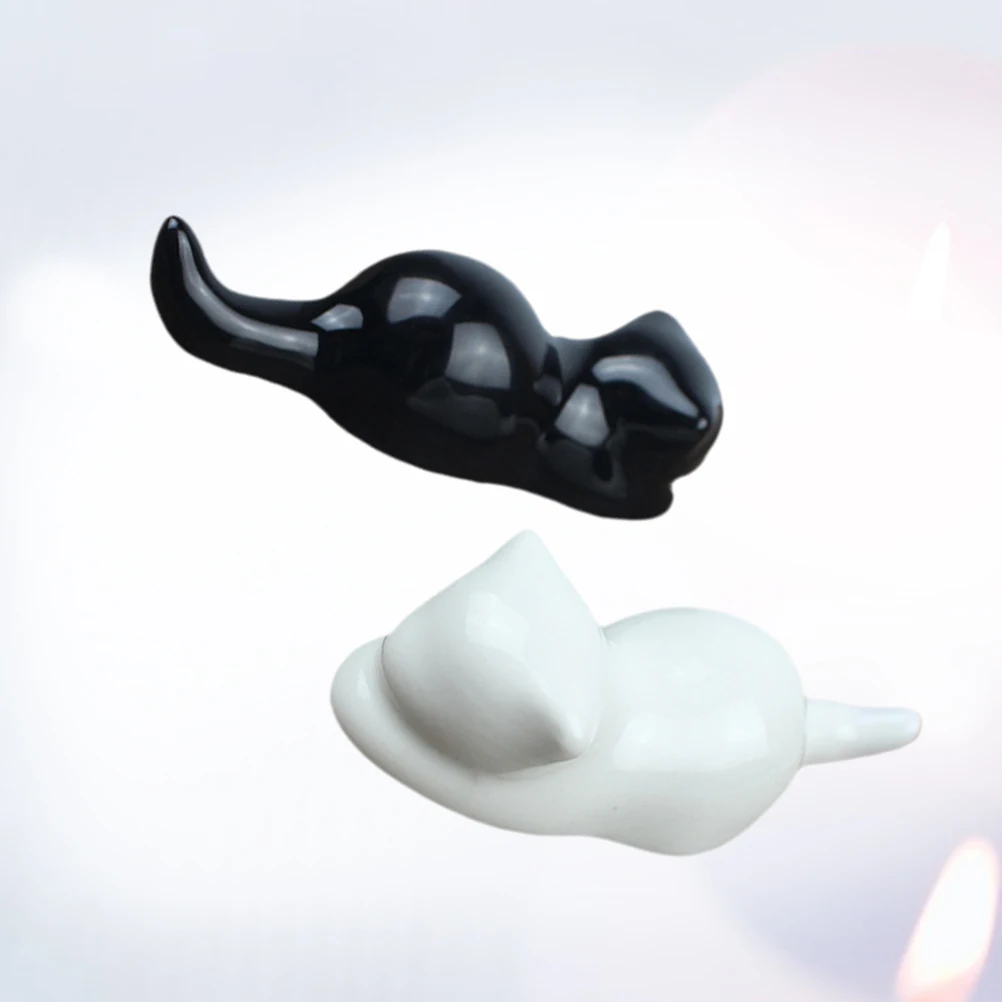 

2Pcs Cute Ceramic Cat Pen Holder Gloss Finish Desk Decor Accessory for Pens Brushes Chopsticks Spoon Fork Rest