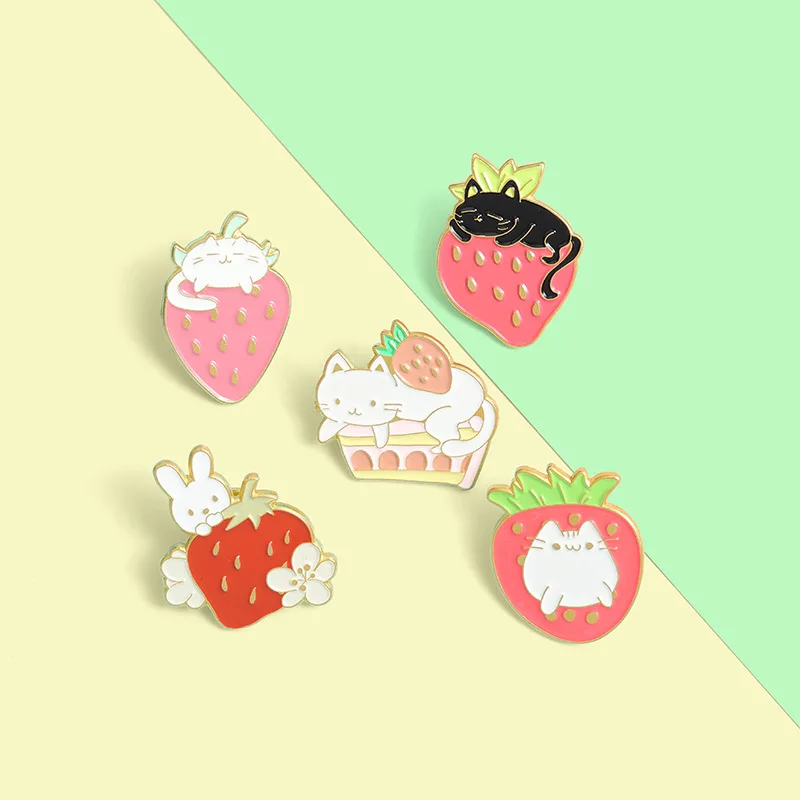 Strawberry with Animals Enamel Pins Cartoon Fruit Clothes Brooch Lapel Badge Jewelry Wholesale Gift for Friends Drop Shipping