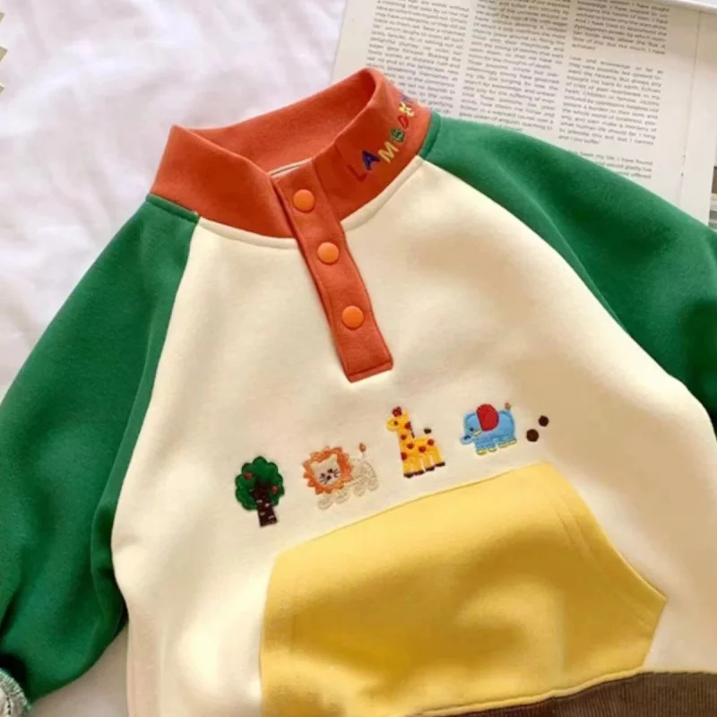 

Новая весенне-осенняя дышащая прочная спортивная одежда больших размеров, детская одежда, толстовки с капюшоном для мальчиков, хлопковые топы, верхняя одежда 2025