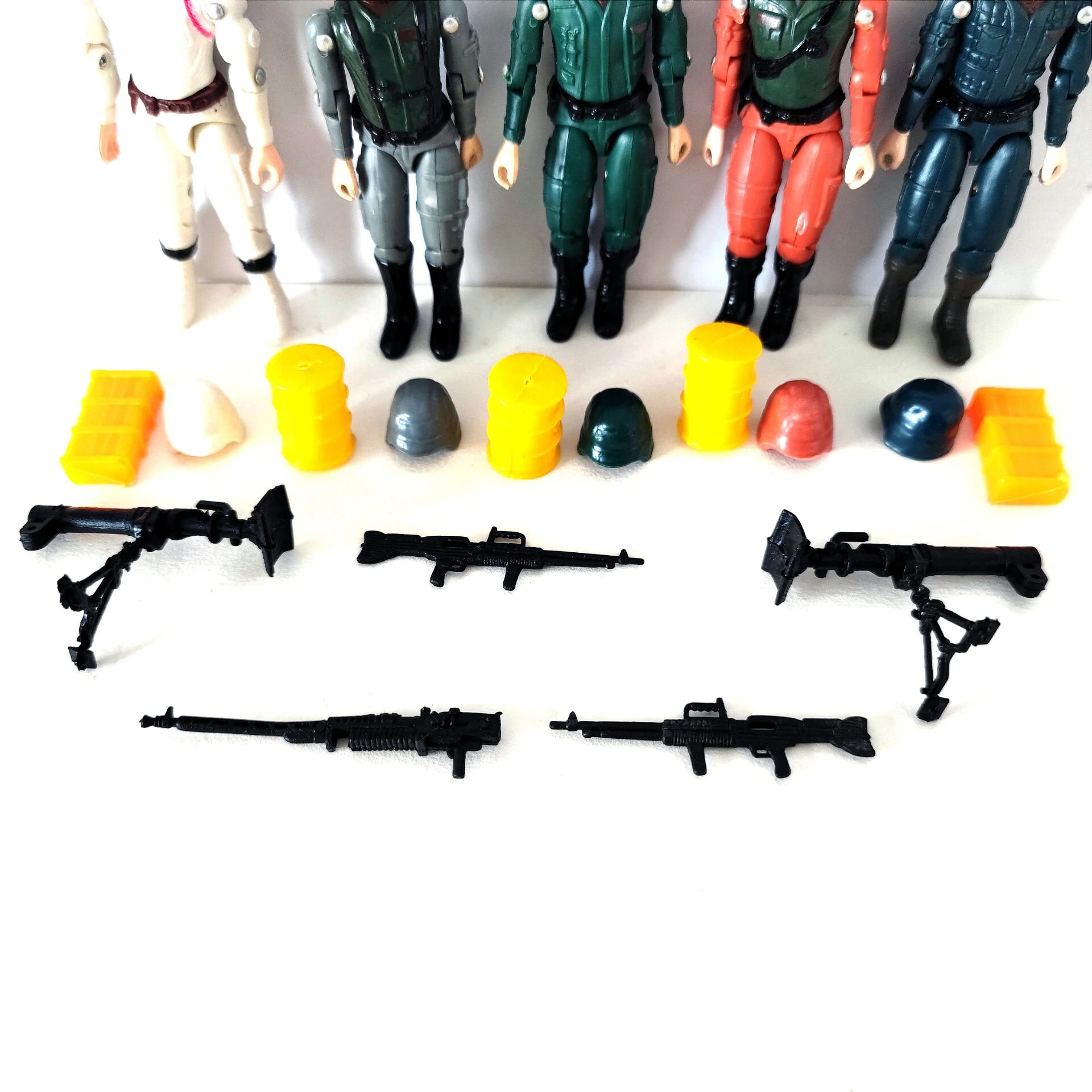 شخصية عمل جنود الكوماندوز العشوائي ، Capt J.B Beard Ace Dove Ram Foxy"