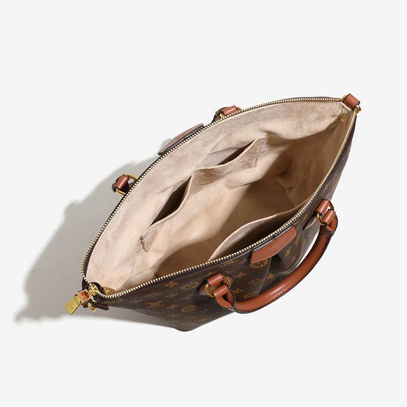 حقيبة يد ريترو جديدة للنساء ذات سعة كبيرة حقيبة كتف ذات ملمس متقدم للتنقل ومتعددة الاستخدامات