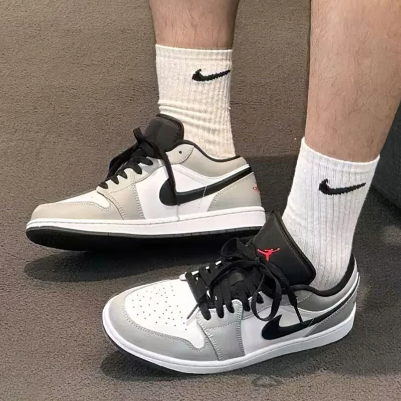 Nike air jordan 1 ”luz fumaça cinza couro sintético antiderrapante resistente ao desgaste baixo superior retro tênis de basquete masculino fumaça cinza