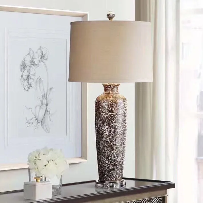 American ceramic living room table lamp creative model room romantic bedroom bedside lamp hotel study decoration lamp