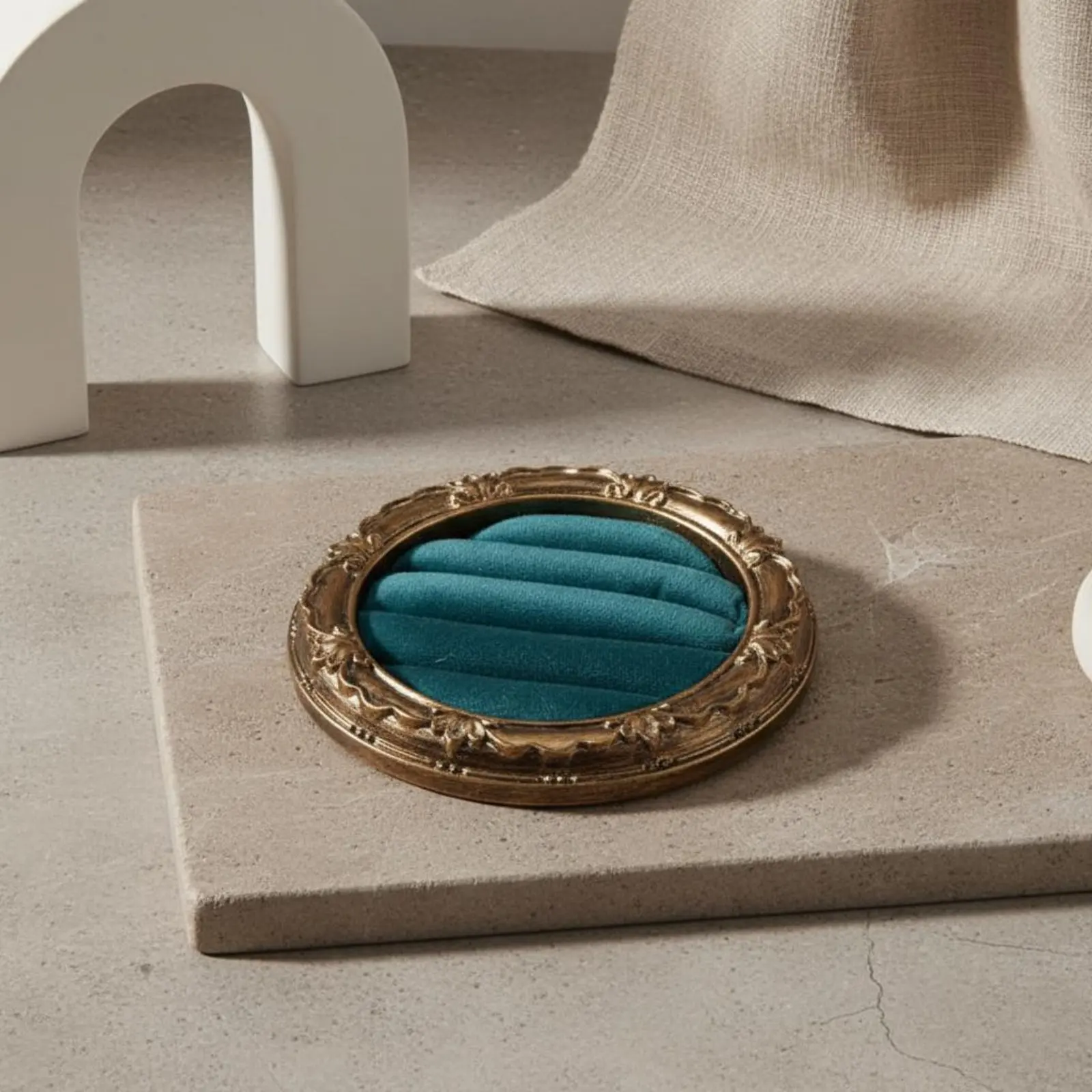 Oval Soft Display Platter Elegant Design Vintage Jewelry Tray Retro Photo Prop Tray Shabby Chic Vanity Plate for Dresser Top