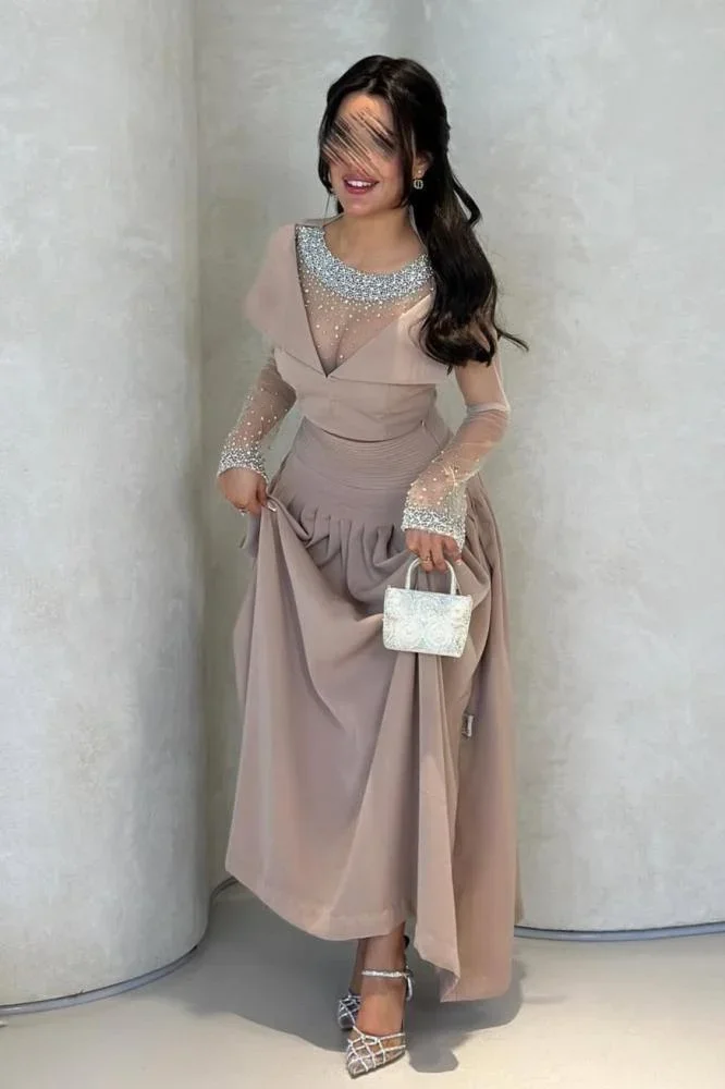 カスタマイズされた 2 ピースウエディングドレスビーズシアースリーブフォーマルイブニングパーティードレス بتصميم كلاسيكي فستان انيق