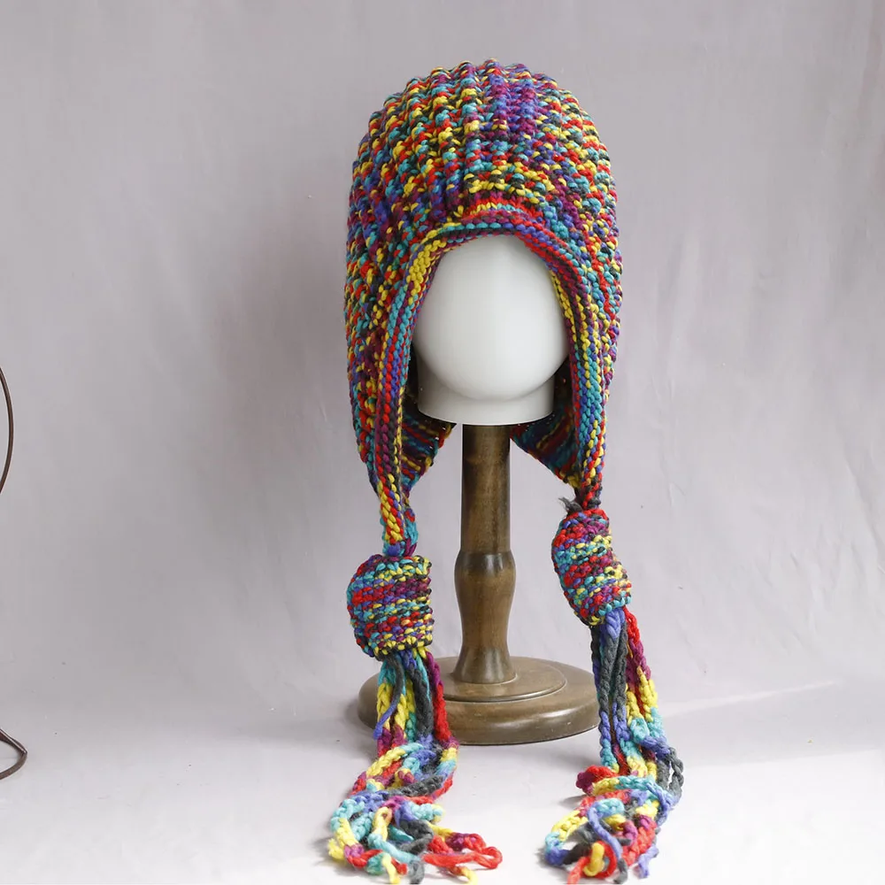 

НОВИНКА 2025 года, осенне-зимняя теплая шерстяная шапка, полая сумка ручной работы, женская вязаная шапка с бахромой и защитой ушей в этническом стиле