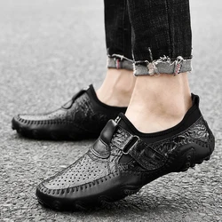 Fashion men shoes slip on British Style Men Causal Shoes breathable Genuine Leather Men Shoes hole Outdoor Shoes Zapatos Hombre