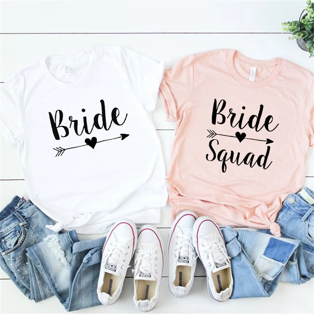 

Bride Squad Wedding Party Graphic T Shirts Summer Fashion Tshirt Women Bachelorette Party Tops Female Clothes BOD0