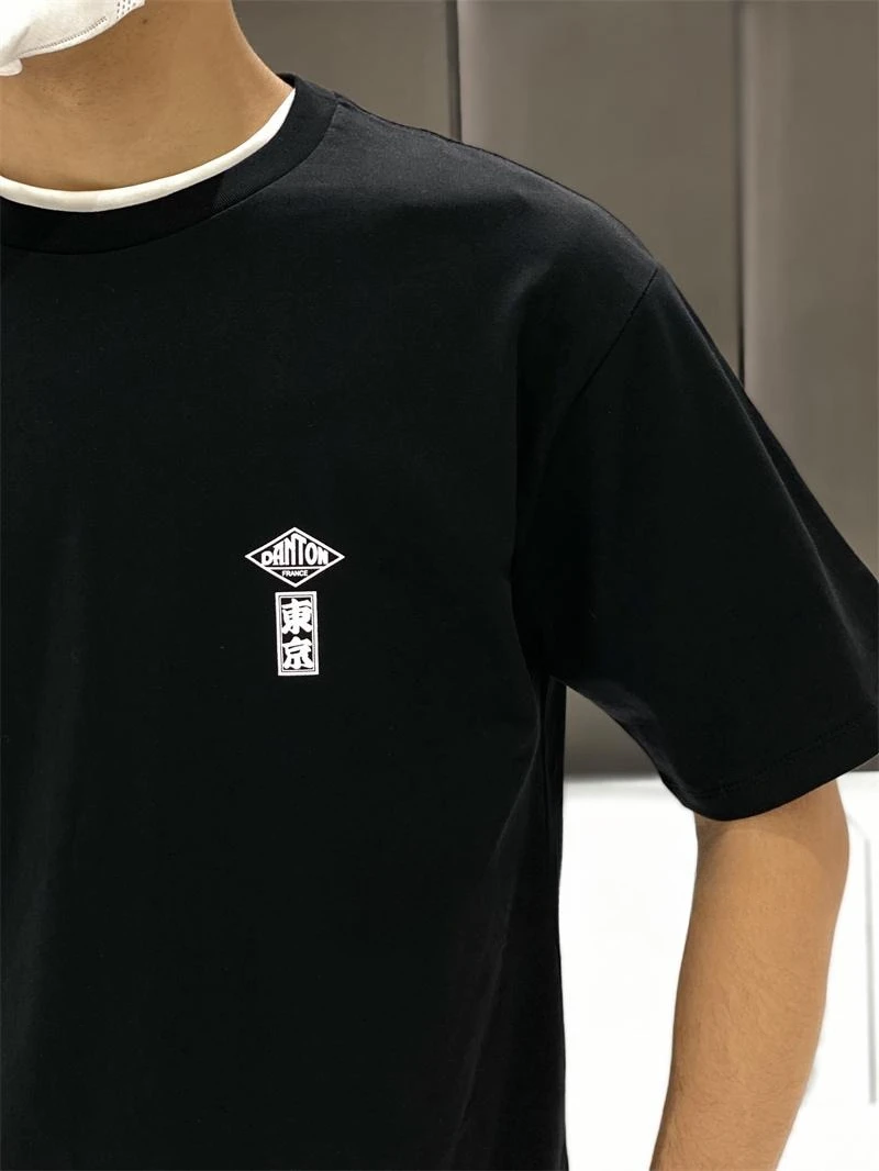 東京限定！ 日本トレンド QUCON DANTON TOKYO スモールラベルプリントラウンドネックカップルTシャツ 純綿半袖