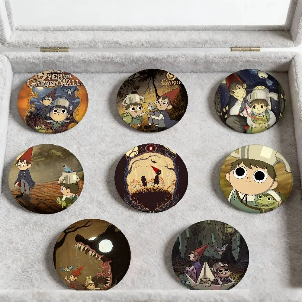 O-Over G-Garden Wall Badges Peripheral Lapel Pins Tinplate Round Brooch For Shoulder Bag Accessories Souvenir Gifts
