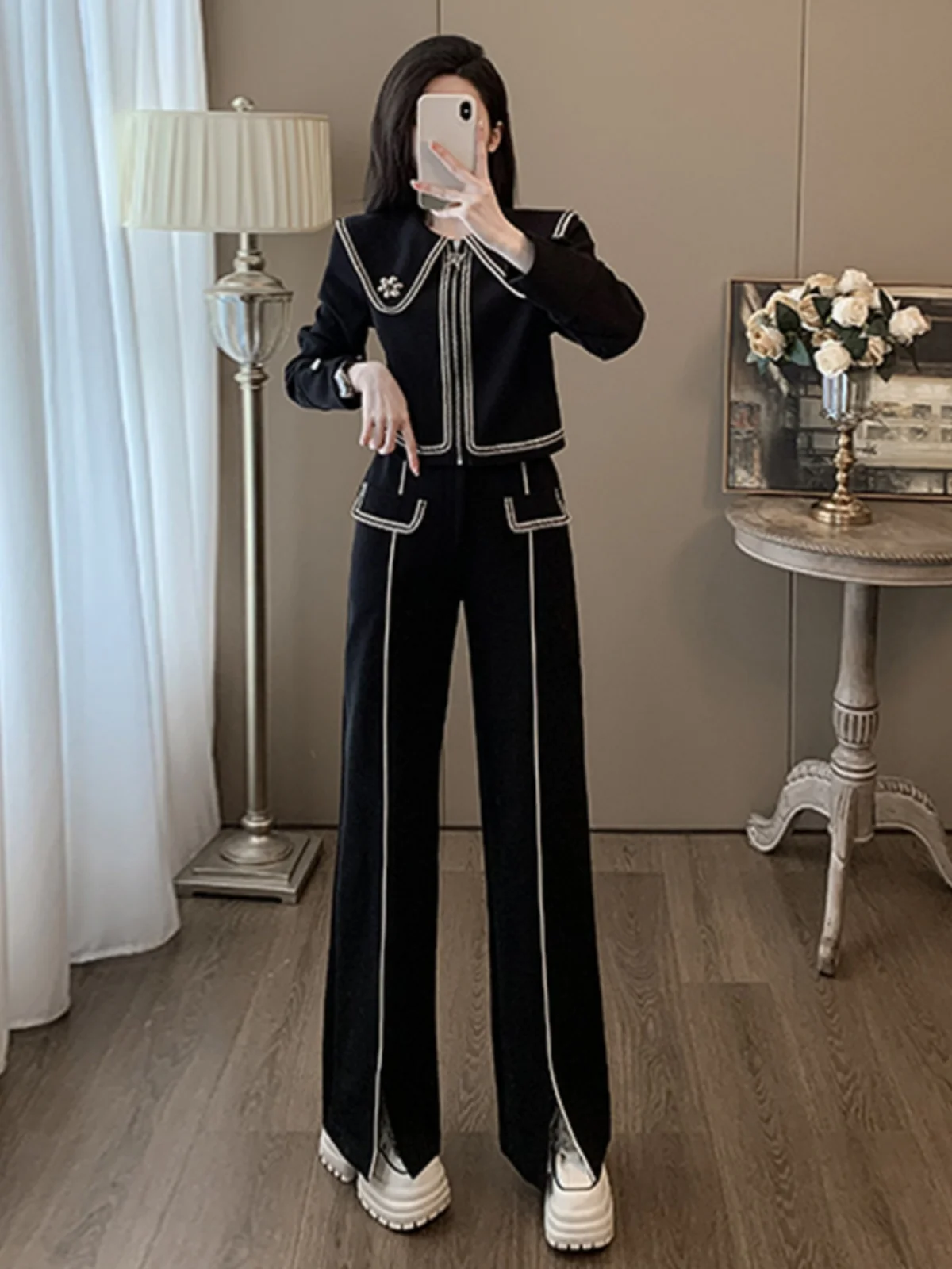 

Комплект повседневной спортивной одежды для женщин: весна-осень-зима, новый стиль, элегантный кардиган-свитшот и брюки с широкими штанинами.