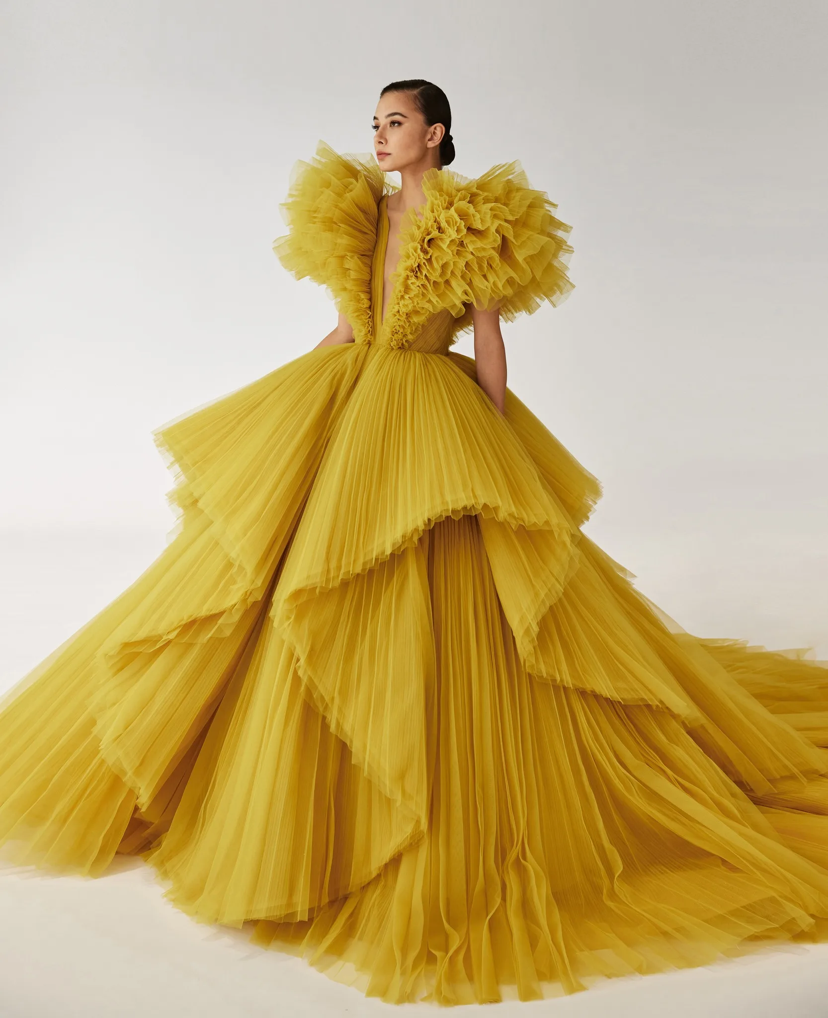 Chic Puffy Gold Tulle Prom Gowns Ruched Ruffles Long Women Dresses 2022 To Party Tutu Ball Gowns Bridal Dress