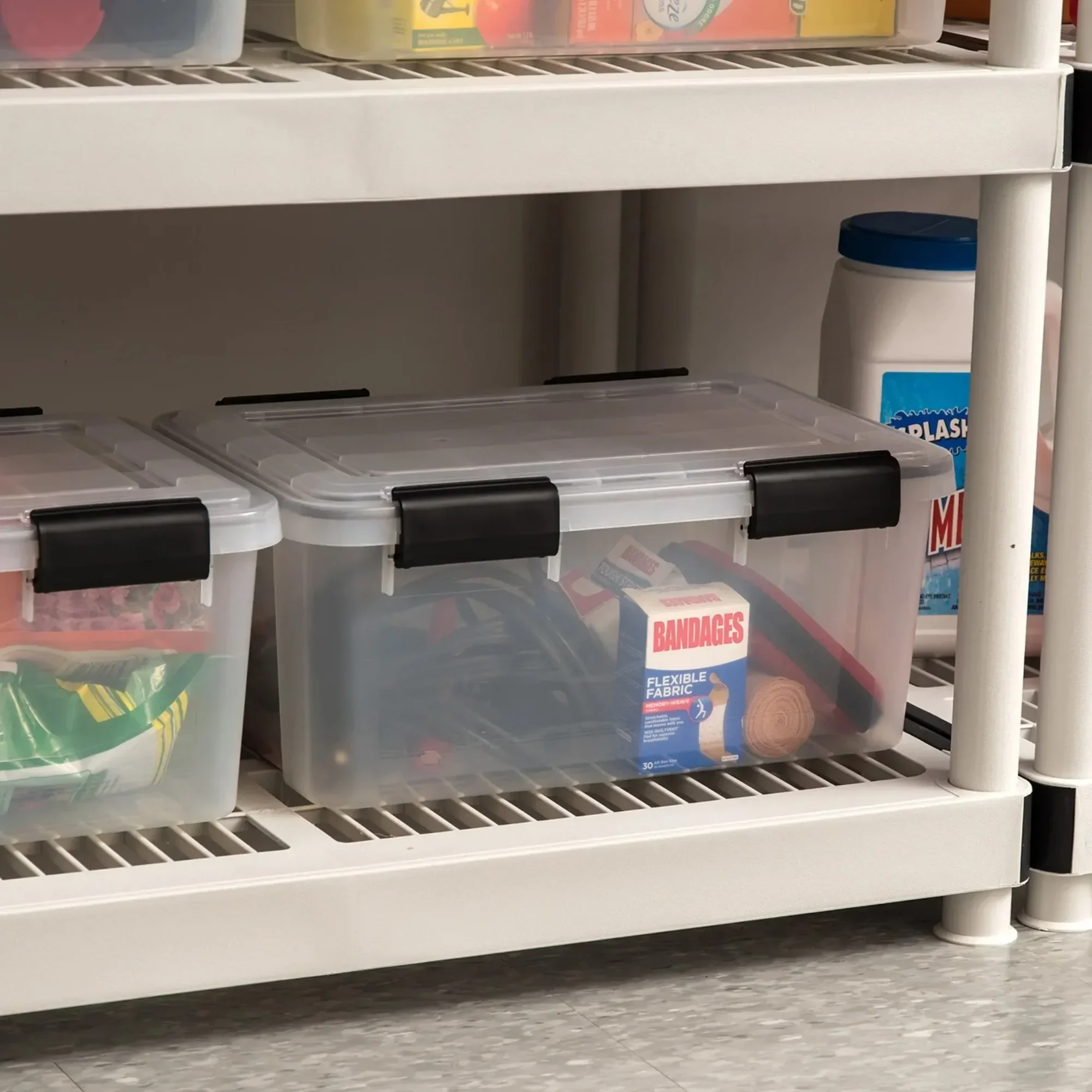 صندوق تخزين بلاستيكي محكم الغلق سعة 19 لترًا من WEATHERPRO مع غطاء وختم وإبزيم آمن للإغلاق