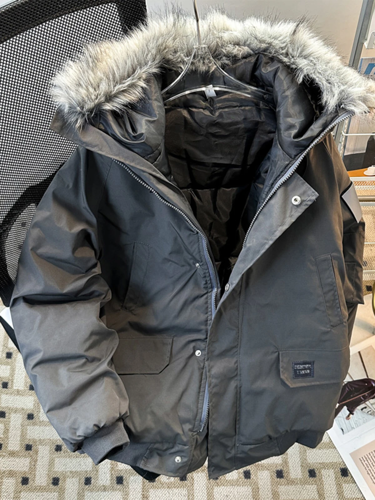 

Winter Detachable Fur Collar Puffer Parka Jacket Men Cargo Multi-Pocket Cotton Warm Coat Matching Thickened Down Cotton Jacket